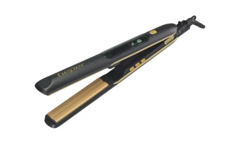 A black hair straightener with golden plate | best steam hair straightener